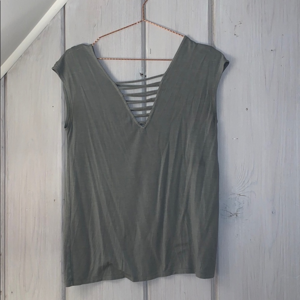 Tank top/ Tshirt